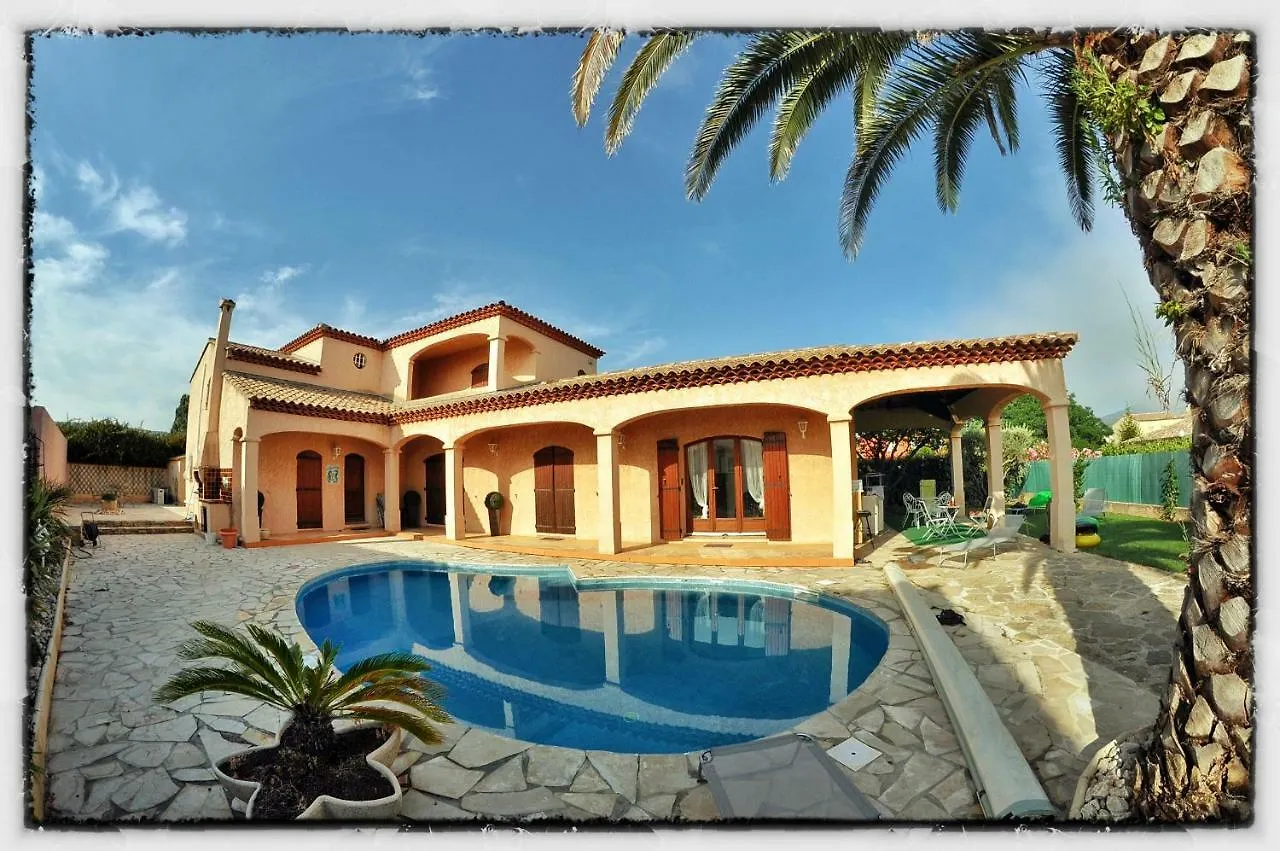 Villa Spacieuse, Climatisation, Piscine, Jardin Paysage, Proche Mer Saint-Cyr-sur-Mer 0*,