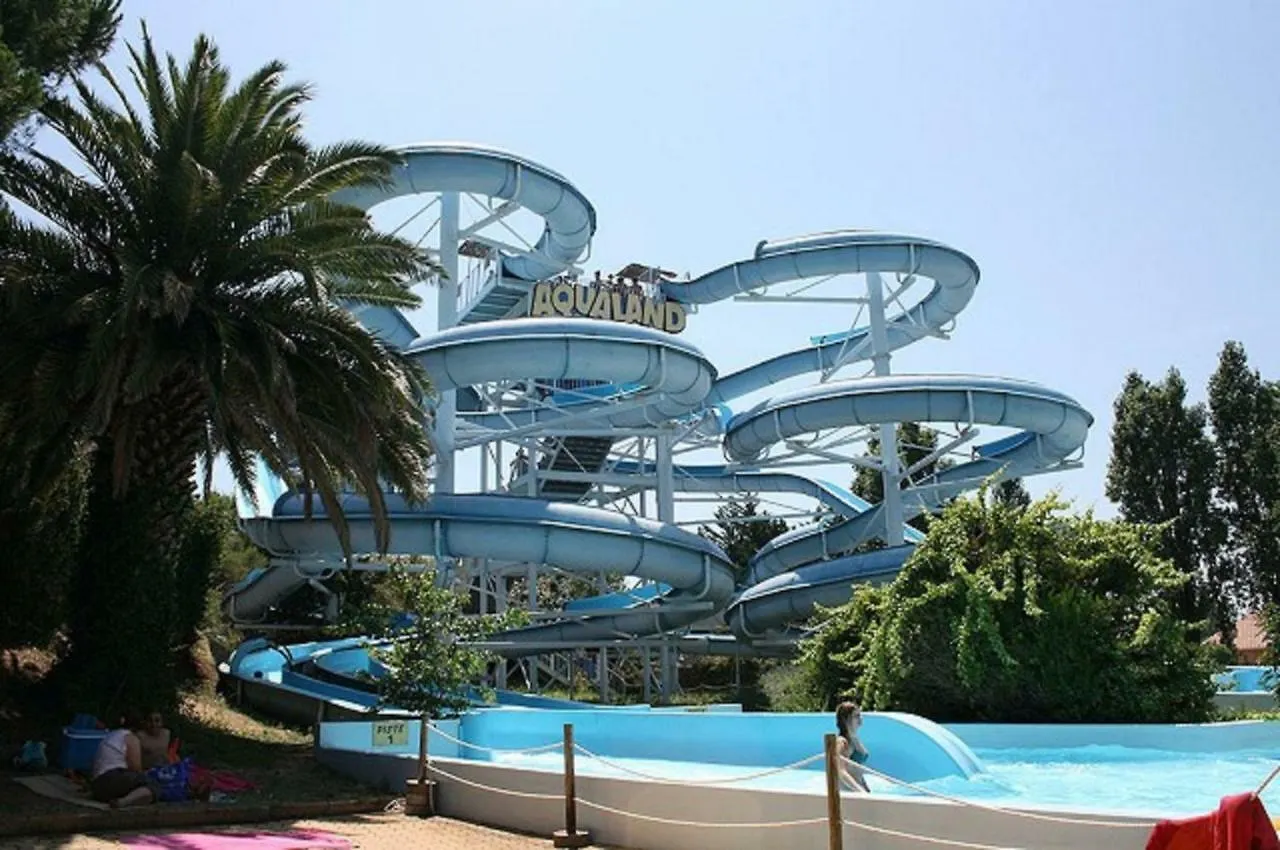 Villa Spacieuse, Climatisation, Piscine, Jardin Paysage, Proche Mer Saint-Cyr-sur-Mer