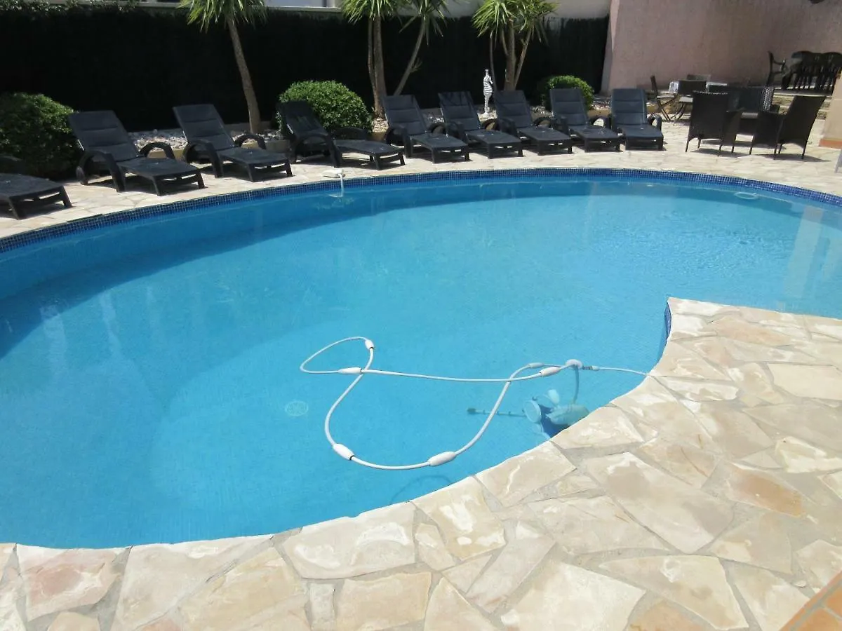 Villa Spacieuse, Climatisation, Piscine, Jardin Paysage, Proche Mer Saint-Cyr-sur-Mer