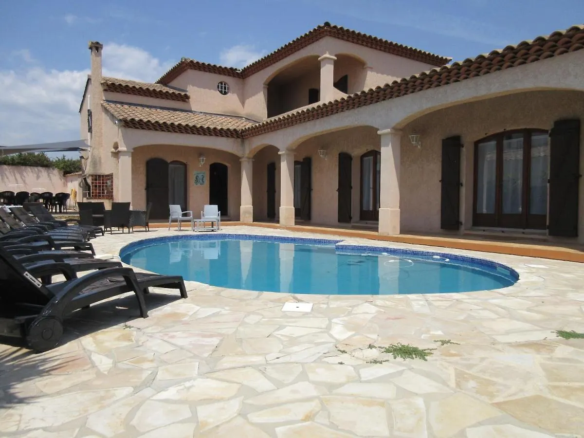 Villa Spacieuse, Climatisation, Piscine, Jardin Paysage, Proche Mer Saint-Cyr-sur-Mer 0*,  France